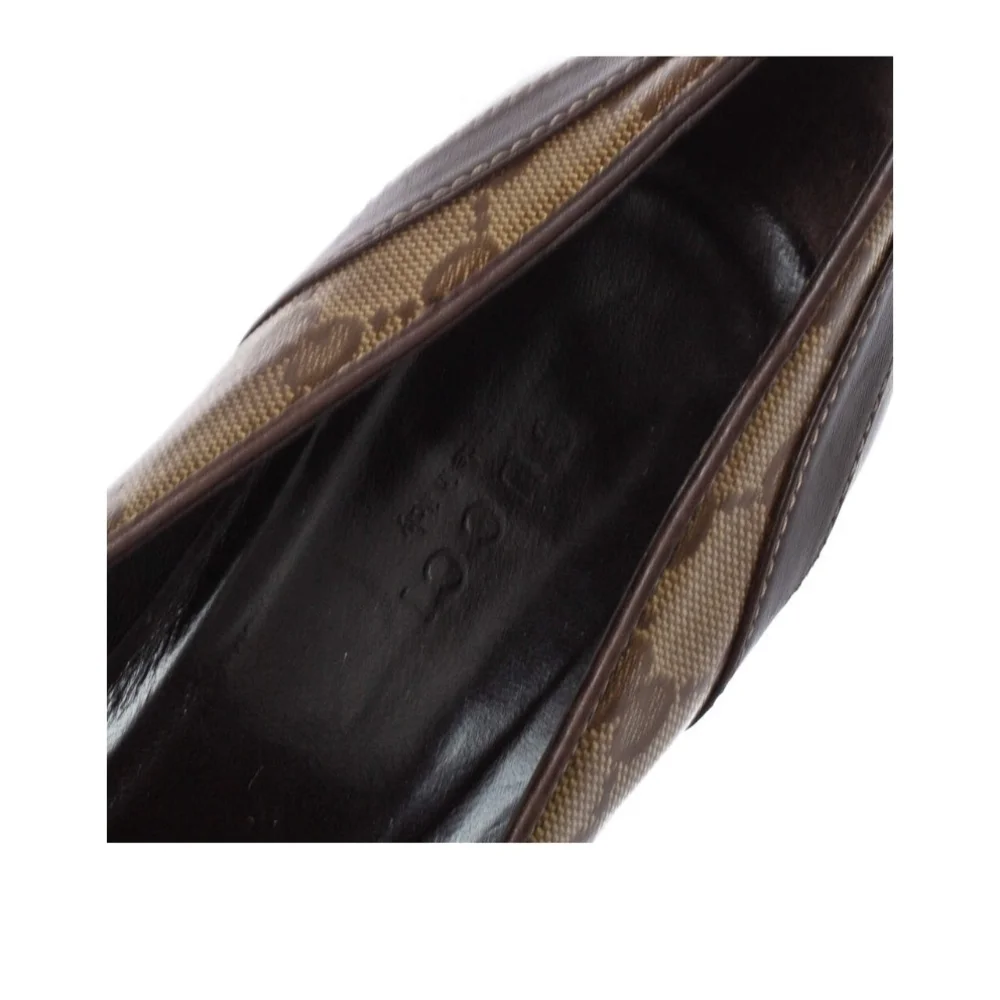 Stylish Brown Heeled Shoes - Picture 3 of 7